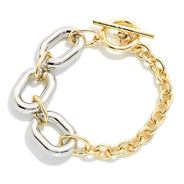 Two Tone Chain Link Bracelet With Large Oval Link Detail 

- Approximately 3.5" D