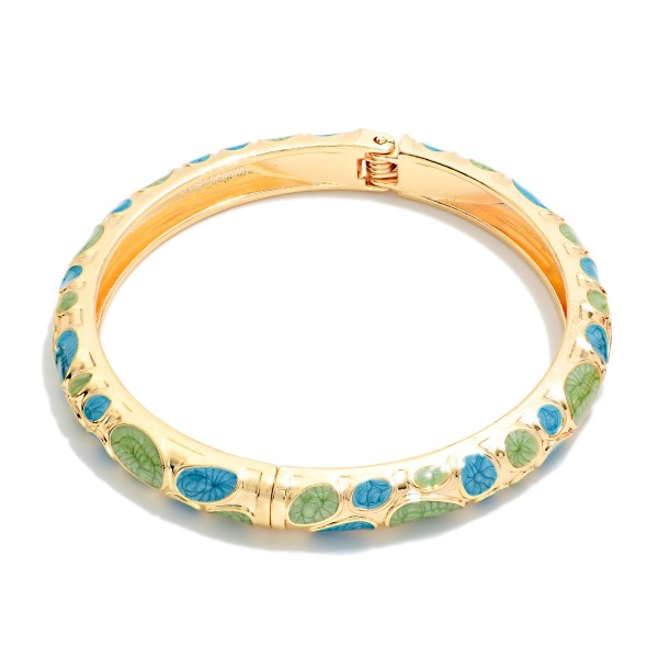 Metal Bangle Hinged Bracelet With Marbled Oval Enamel Detail

- Approximately 2.5" D 