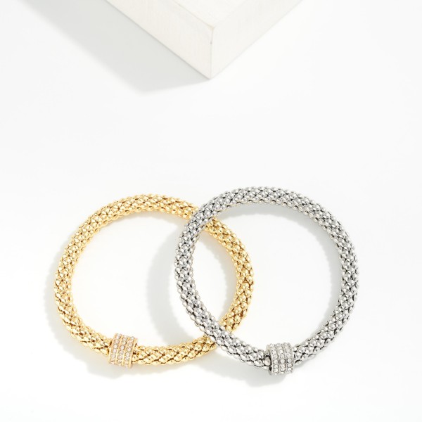 Metal Tone Popcorn Link Bracelet Featuring Rhinestone Detail 

- Approximately 2.25" D