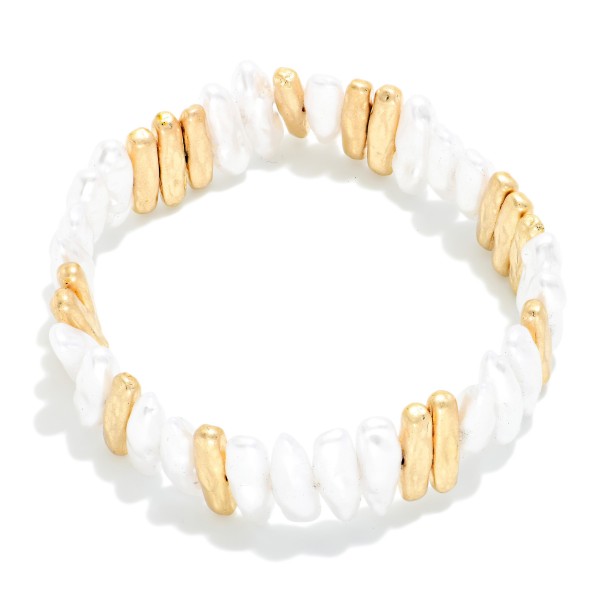 Beaded Stretch Biwa Pearl Bracelet Featuring Metal Tones 

- Approximately 2.5" L