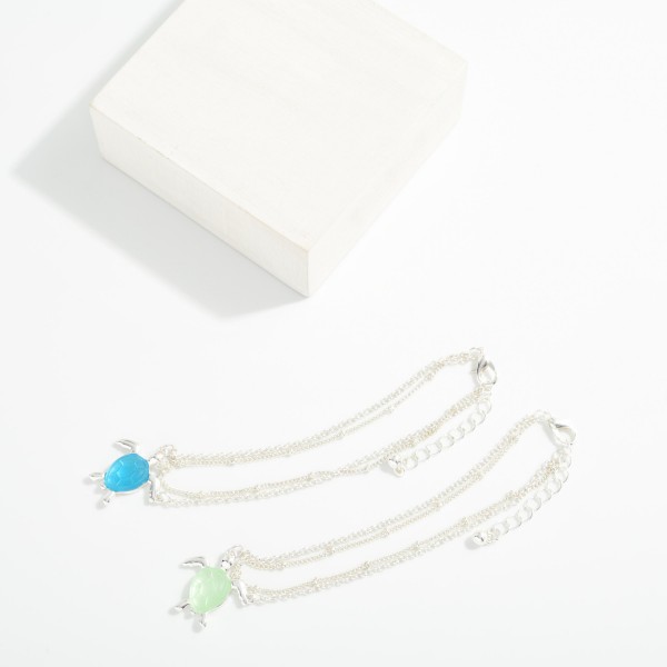 Layered Chain Link Anklet Featuring Metal Turtle Charm With Stone 

- Approximately 4" D 
- Extender 2" L 