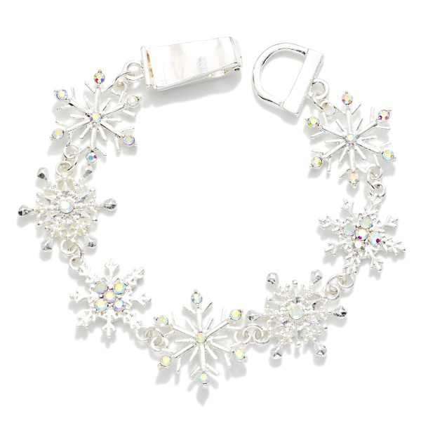 Linked Metal Tone & Rhinestone Snowflake Chain Link Bracelet 

- Approximately 3.5" D
