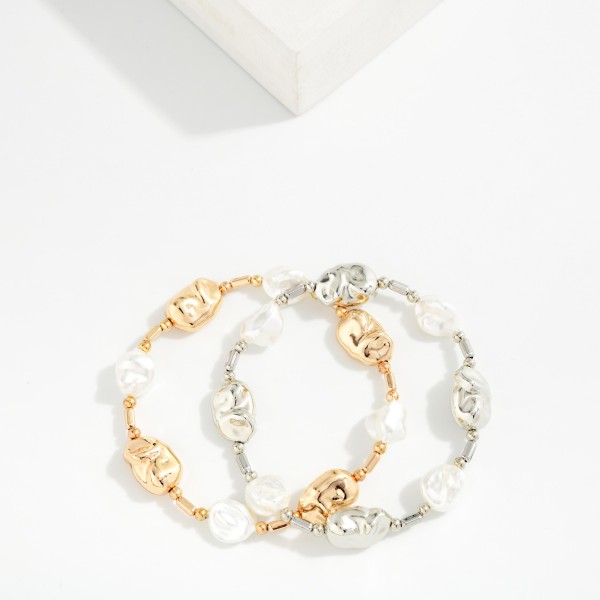Baroque Pearl & Metal Tone Nugget Beaded Bracelet 

- Approximately 2.5" D