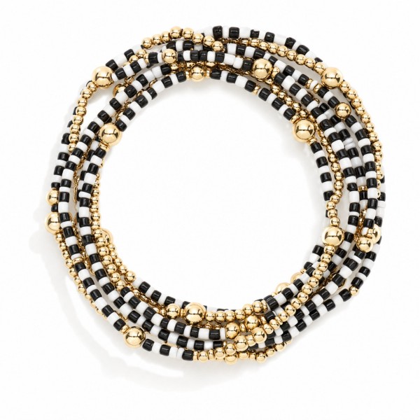 Set Of 9 Metal Tone & Heishi Bead Beaded Stretch Bracelets 

- Approximately 2.5" D