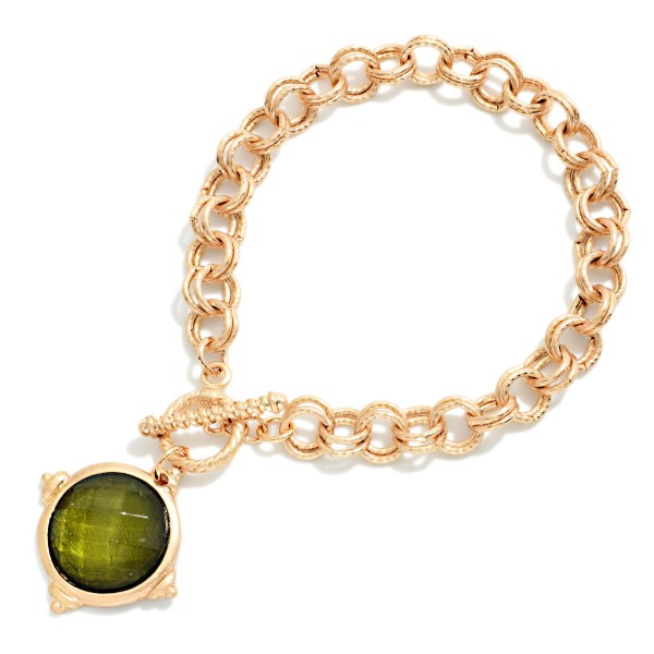 Double Link Chain Link Bracelet Featuring Faceted Acetate & Metal Tone Circle Charm 

- Approximately 3.5" D