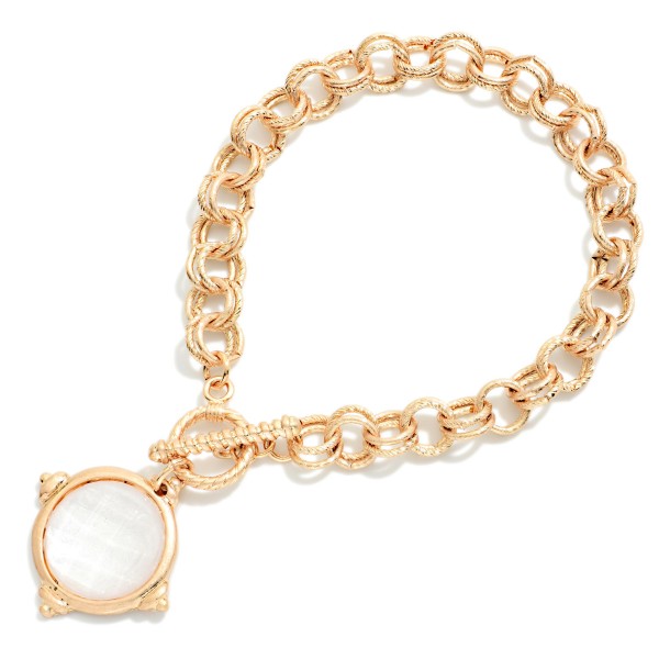 Double Link Chain Link Bracelet Featuring Faceted Acetate & Metal Tone Circle Charm 

- Approximately 3.5" D