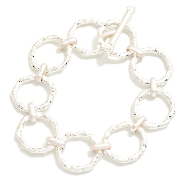 Textured Linked Hoops Chain Link Bracelet With Toggle Clasp 

- Approximately 4" D