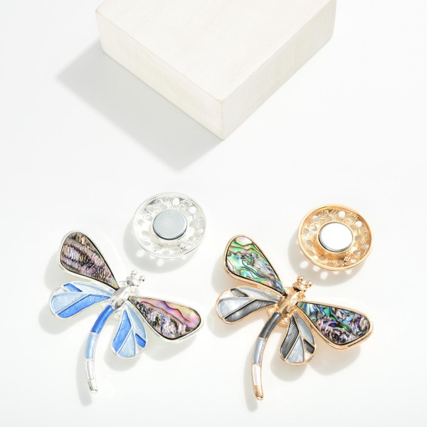 Resin Dragonfly Brooch Pin 

- Approximately 2" L 
- Magnetic Pin 
