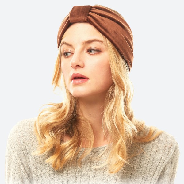 Velour Bow Stretch Headband.

- One size fits most
- Approximately 5" in Width
- 100% Polyester