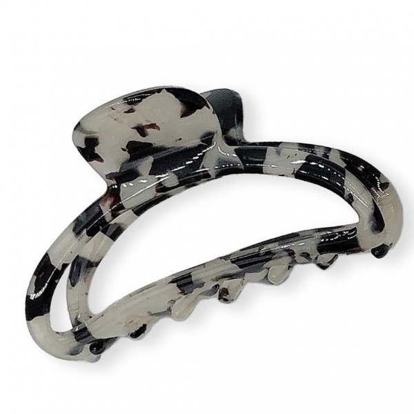 Acrylic Open Claw Hair Clip. 

- 100% Acrylic 
- Approximately 3.2" Long 