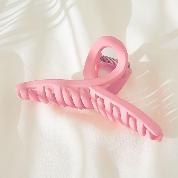 Criss Cross Solid Color Matte Hair Claw.

- Approximately 5" L