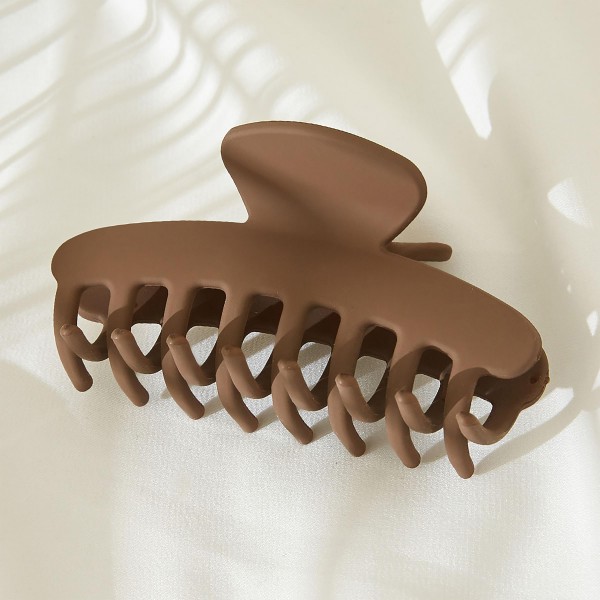Solid Color Matte Hair Claw.

- Approximately 4" L