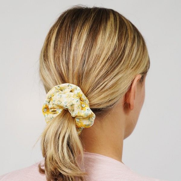 Wholesale mixed Daisy Print Hair Scrunchie One Fits Most Polyester