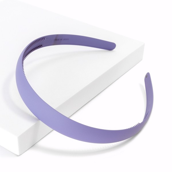 Tapered Coated Acrylic  Headband 

- One Size Fits Most 
- Flexible Design With Grips To Hold In Place
- Made In Korea 
