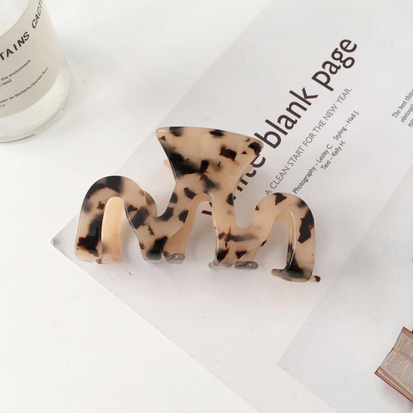 Wholesale wavy Acetate Hair Claw W