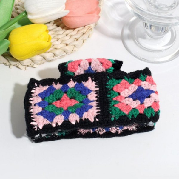 Crochet Claw Hair Clip 

- Approximately 4" L