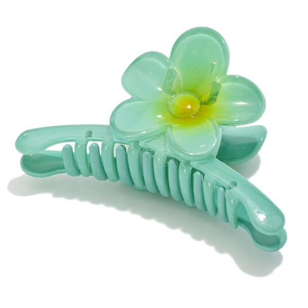 Two Tone Flower Claw Hair Clip 

- Approximately 4" L
