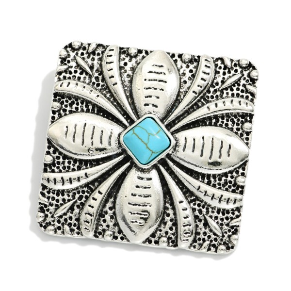 Metal Tone Western Scarf Clip Featuring Engraved Flower Detail 

- Approximately 1.5" D 