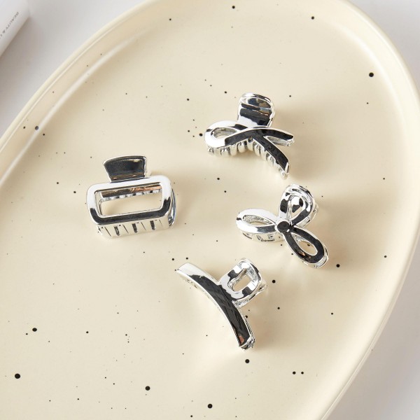 Set Of Four Metallic Claw Hair Clips 

- Gift Box Included 
- Approximately 1.75" L
