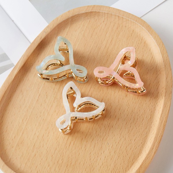 Set Of Three Marbled Acetate Heart & Metal Claw Hair Clips 

- Gift Box Included 
- Approximately 1.25" L