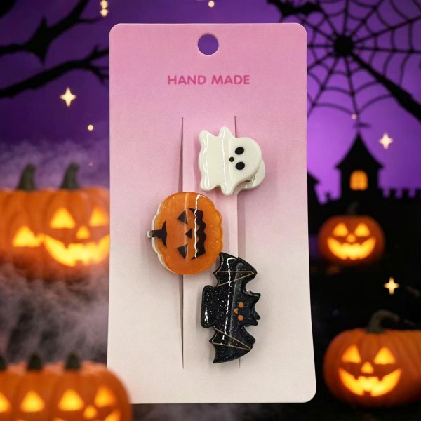 Set Of Three Mini Halloween Claw Hair Clips 

- Approximately 1" L