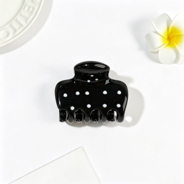 3d Polka Dot Claw Hair Clip

- Approximately 1.75" L
