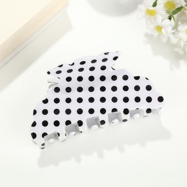 Polka Dot Claw Hair Clip With Scalloped Edges 

- Approximately 3.75" L