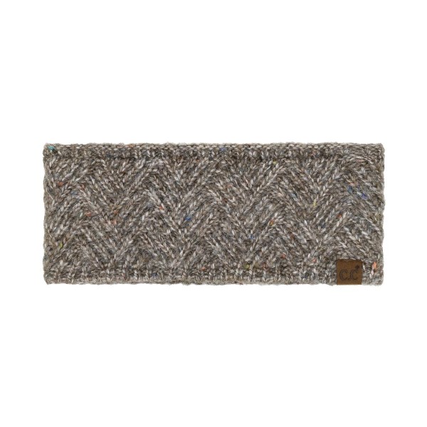 C.C HWE0143
Criss Cross Headwrap 
- 66% Recycled Polyester / 24% Acrylic / 5% Wool / 5% Nylon
- One Size