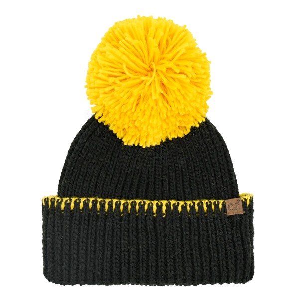 C.C HTE0163 
Team Beanie With Yarn Pom.

- 100% Acrylic Iceland Wool 
- One Size

