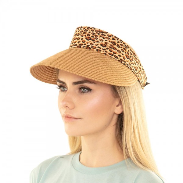 Women's leopard print straw sun visor.

- One size fits most 
- Height 4" T
- Brim Width 4"
- Inside head circumference approximately 14" 
- Adjustable velcro closure
- 55% Paper, 45% Polyester