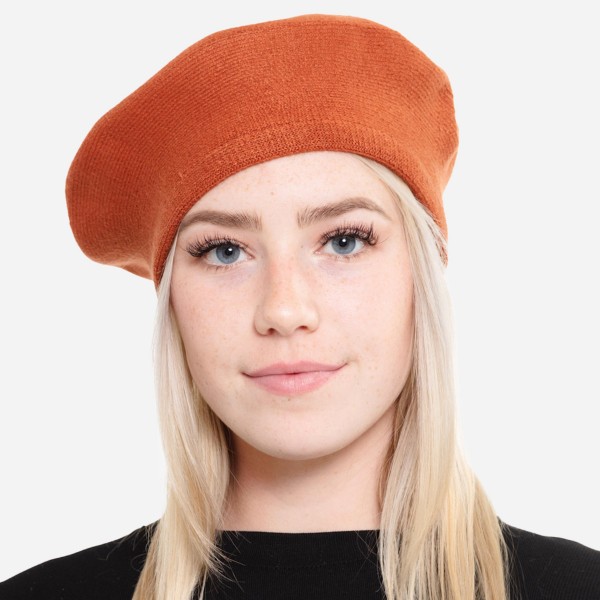 Solid Color Knit Beret Hat.

- One Size Fits Most
- 20" Head Circumference
- 100% Acrylic