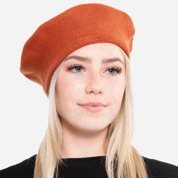 Solid Color Knit Beret Hat.

- One Size Fits Most
- 20" Head Circumference
- 100% Acrylic