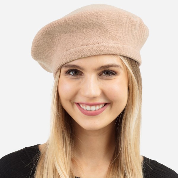 Solid Color Knit Beret Hat.

- One Size Fits Most
- 20" Head Circumference
- 100% Acrylic