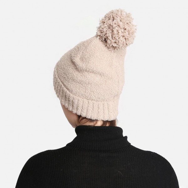 Solid Print Comfy Luxe Beanie. 

- One Size Fits Most 
- 100% Polyester  