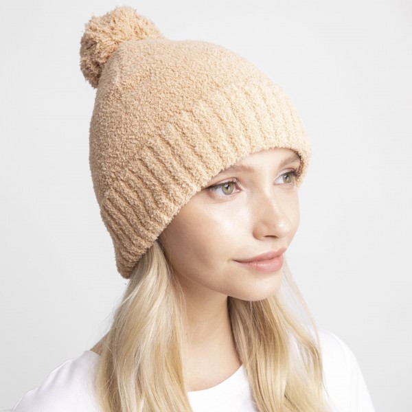 Solid Print Comfy Luxe Beanie. 

- One Size Fits Most 
- 100% Polyester  