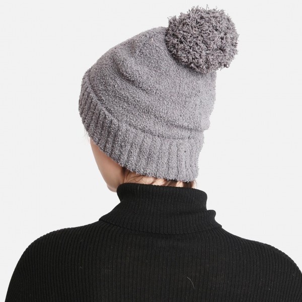 Solid Print Comfy Luxe Beanie. 

- One Size Fits Most 
- 100% Polyester  