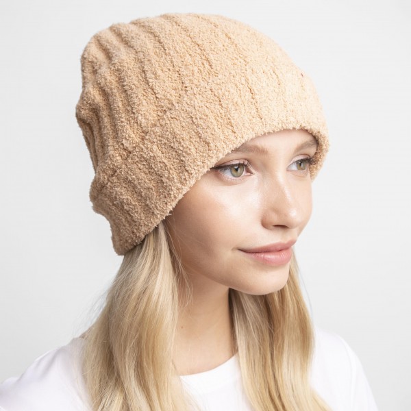 Solid Print Comfy Luxe Beanie 

- One Size Fits Most 
- 100% Polyester 