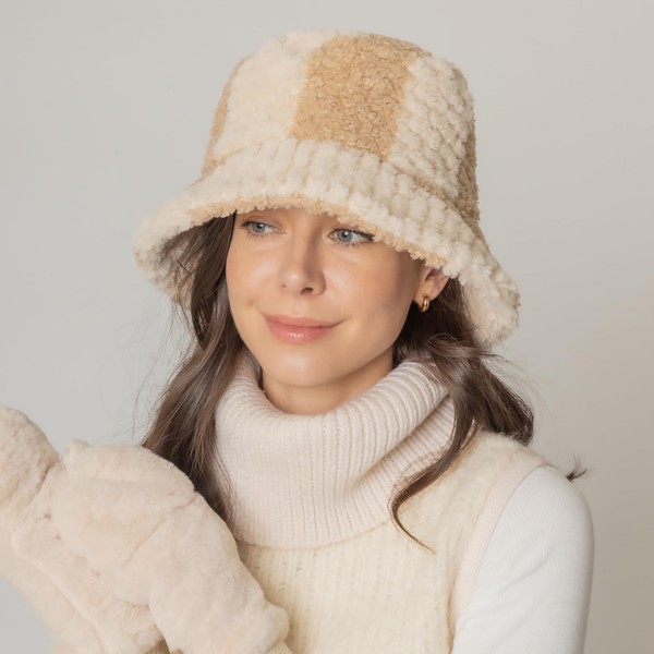 Two Tone Lined Fuzzy Bucket Hat 

- One Size Fits Most (Internal Adjustable Drawstring) 
- 100% Polyester 