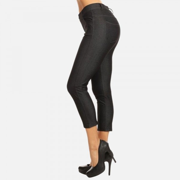 Women's Classic Skinny Capri Jeggings.

• Capri jeggings featuring a light sheen and jean-style 
• Lightweight, breathable cotton-blend material 
• Belt loops with 5 functional pockets
• Super Stretchy
• Pull up Style

- Pack Breakdown: 6pcs/pack
- Sizes: 2-S / 2-M / 2-L
- Inseam approximately 25" L
- 68% Cotton / 27% Polyester / 5% Spandex