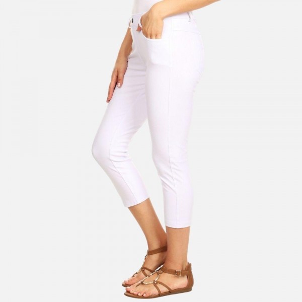 Women's Classic Skinny Capri Jeggings.

• Capri jeggings featuring a light sheen and jean-style 
• Lightweight, breathable cotton-blend material 
• Belt loops with 5 functional pockets
• Super Stretchy
• Pull up Style

- Pack Breakdown: 6pcs/pack
- Sizes: 2-S / 2-M / 2-L
- Inseam approximately 25" L
- 68% Cotton / 27% Polyester / 5% Spandex