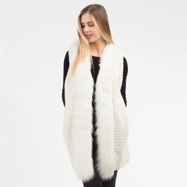 Wholesale soft faux fur trim vest side pocket details One fits most Polyester
