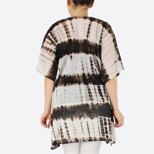 Women's tie-dye kimono.

- One size fits most 0-14
- Approximately 33" L
- 100% Polyester