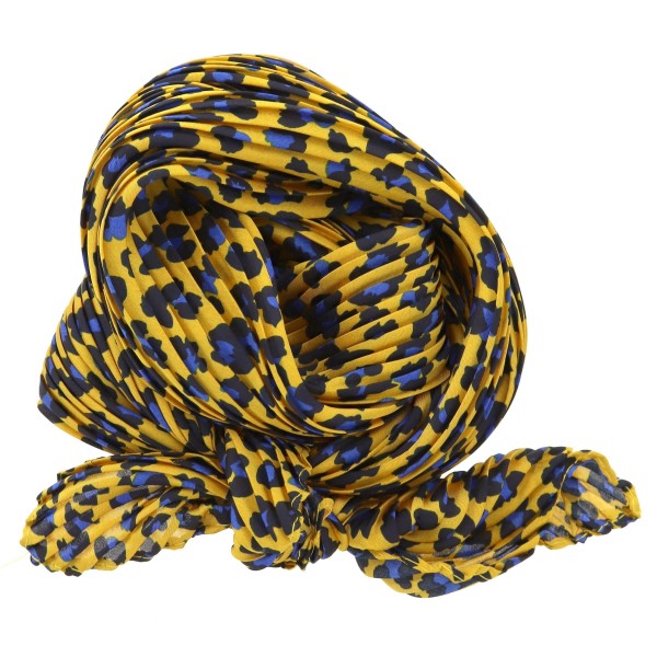 Women's lightweight pleated leopard print neckerchief.

- Approximately 26.5" x 26.5"
- 100% Polyester
