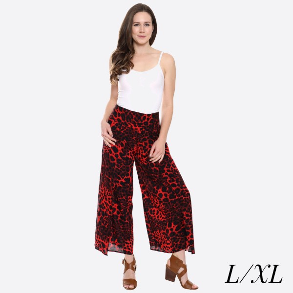Women's Leopard Print Palazzo Pants.

- 4" Elastic Waistband
- Size: L/XL
- Inseam approximately 27" L
- 100% Viscose