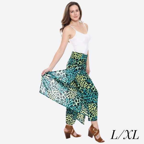 Women's Leopard Print Palazzo Pants.

- 4" Elastic Waistband
- Size: L/XL
- Inseam approximately 27" L
- 100% Viscose