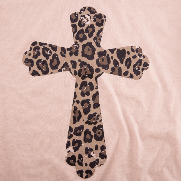 Peach Bella Canvas Brand Short Sleeve Leopard Print Cross Printed Boutique Graphic Tee.

- Pack Breakdown: 6pcs/pack
- Sizes: 1-S / 2-M / 2-L / 1-XL
- 52% Cotton / 48% Polyester