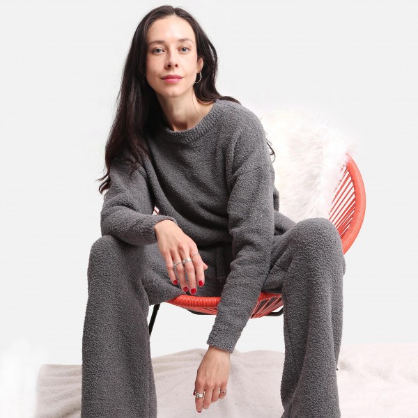 Comfy Luxe Women's Long Sleeve Lounge Top 

- Size: S/M (Sizes 2-8)
- Approximately 24" in Length
- Soft and comfortable fabric with stretch
- Comfortable, relaxed fit
- 100% Polyester 