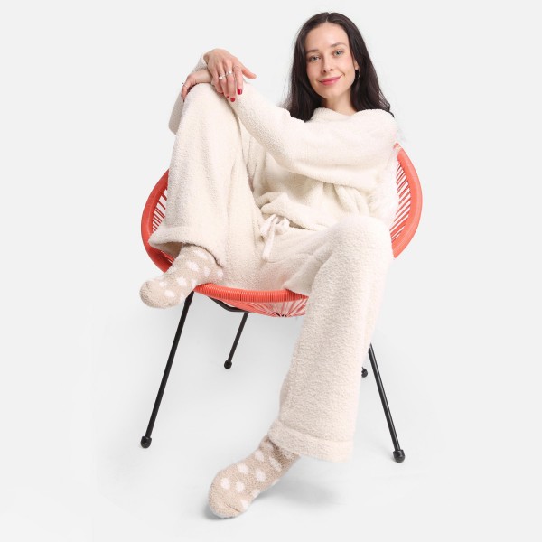 Comfy Luxe Women's Long Sleeve Lounge Top

- Size: L/XL (Sizes 10-14)
- Approximately 25" in Length
- Soft and comfortable fabric with stretch
- Comfortable, relaxed fit
- 100% Polyester