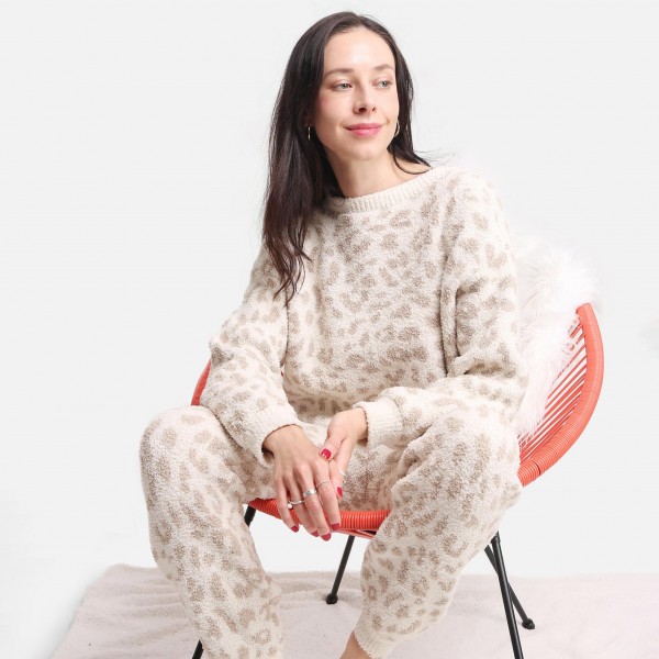 ComfyLUXE Leopard Print Long Sleeve Lounge Top

- Size: L/XL (Sizes 10-14)
- Approximately 25" in Length
- Soft and comfortable fabric with stretch
- Comfortable, relaxed fit
- 100% Polyester