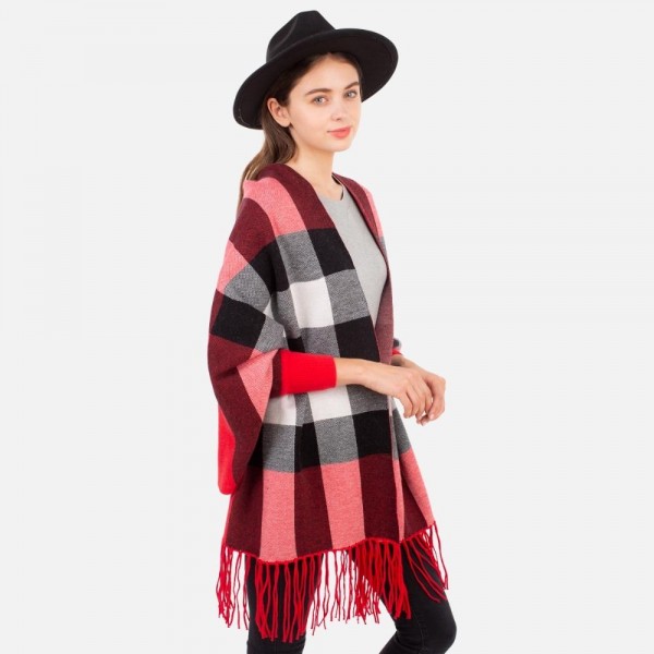 Plaid Sleeved Ruana with Fringe Tassels

-One size fits most 0-14
-100% Acrylic